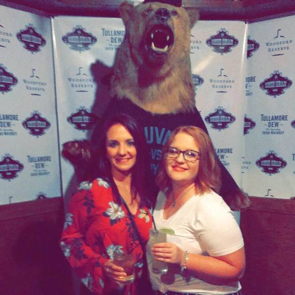 Meet your Posher, Tracy - Picture 1 of 1